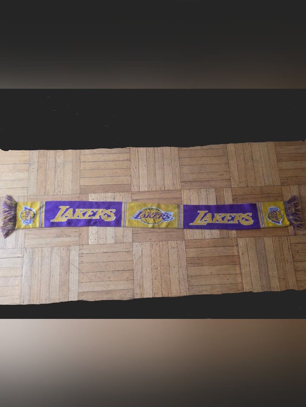 Los Angeles Lakers Scarf | NBA Apperal